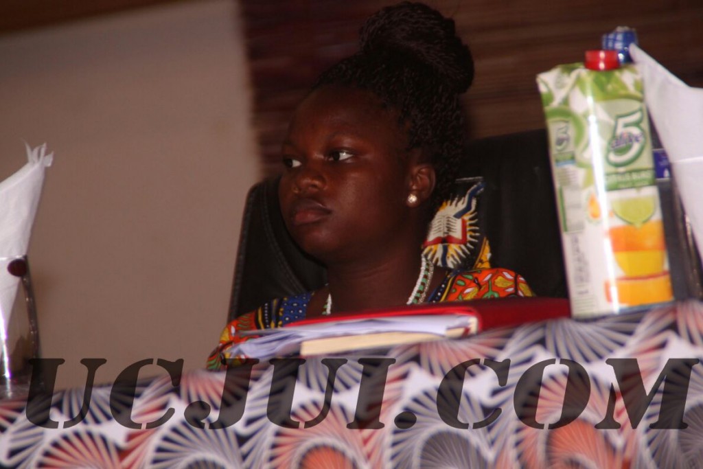 Iyalorisa observing