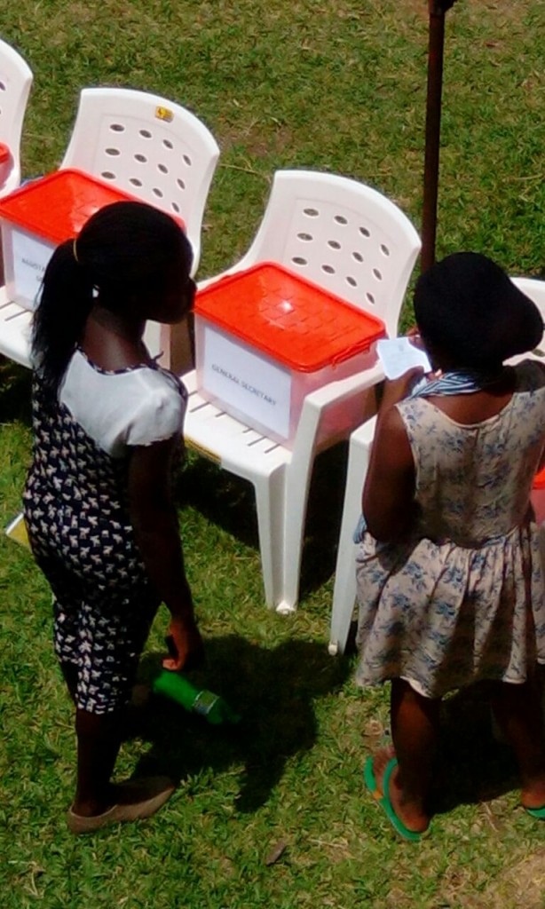 The lady by the left has been campaigning for Boko at the Election Scene in Awo